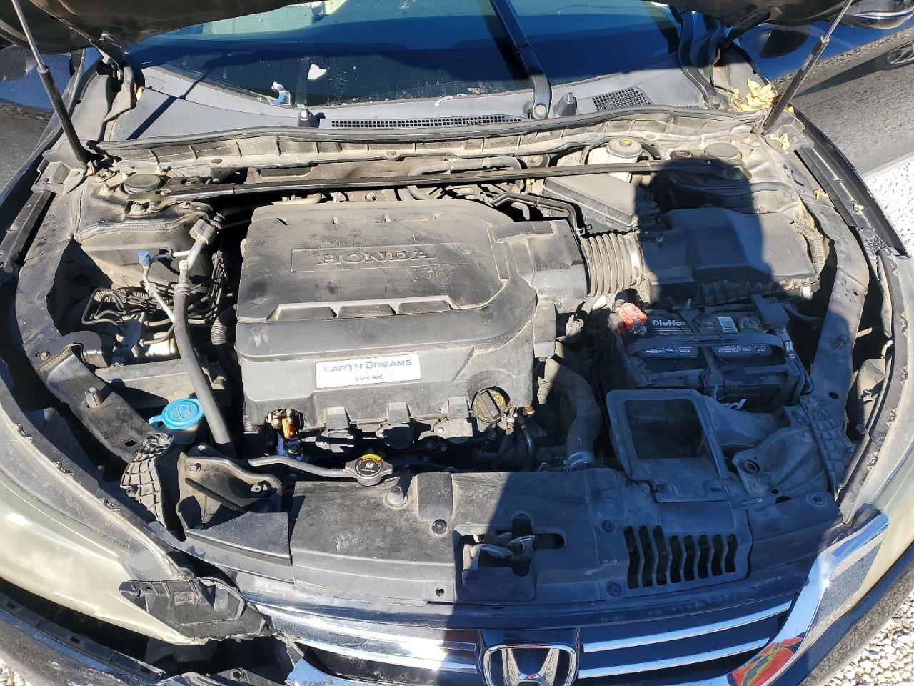2014 HONDA ACCORD photo 11