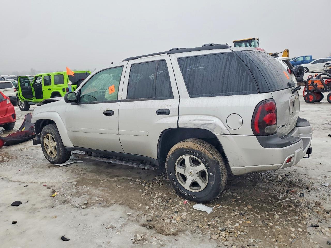 2006 CHEVROLET TRAILBLAZER LS photo 2