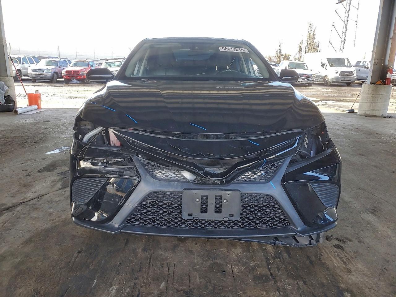 2020 TOYOTA CAMRY SE photo 5