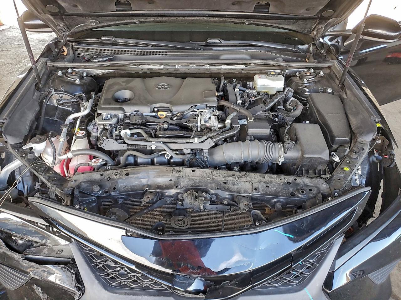 2020 TOYOTA CAMRY SE photo 11