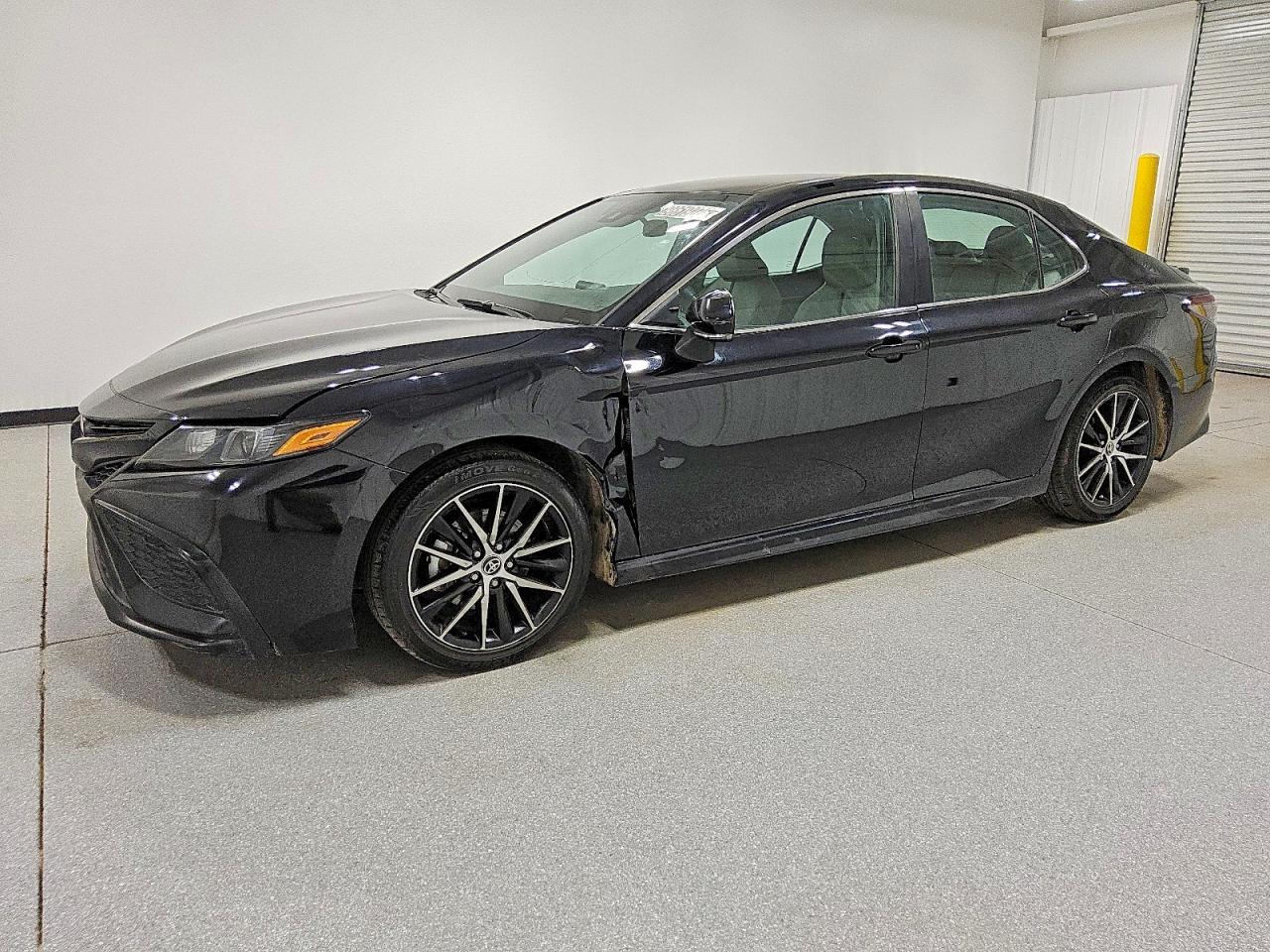 2023 TOYOTA CAMRY