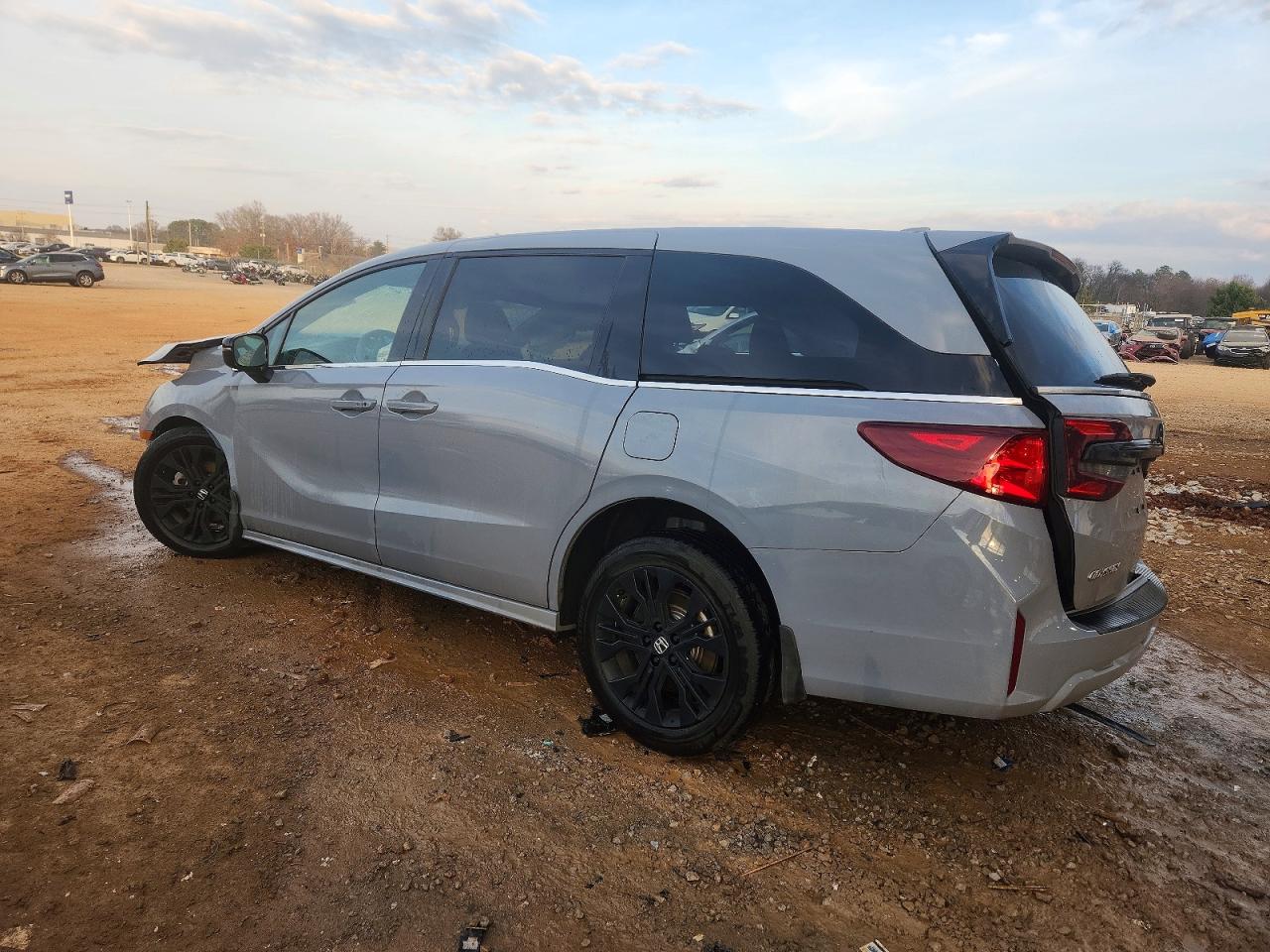 2025 HONDA ODYSSEY SPORT-L photo 2