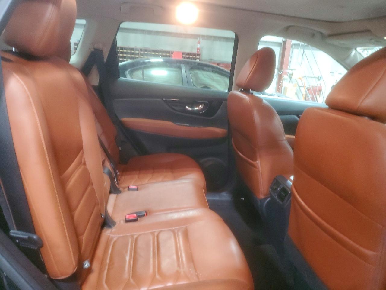 2017 NISSAN ROGUE SV photo 10