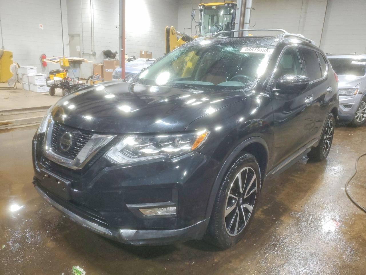 2017 NISSAN ROGUE