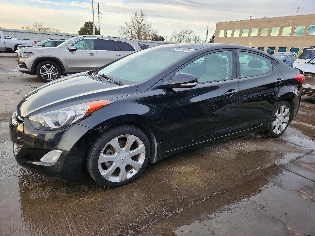 2013 HYUNDAI ELANTRA