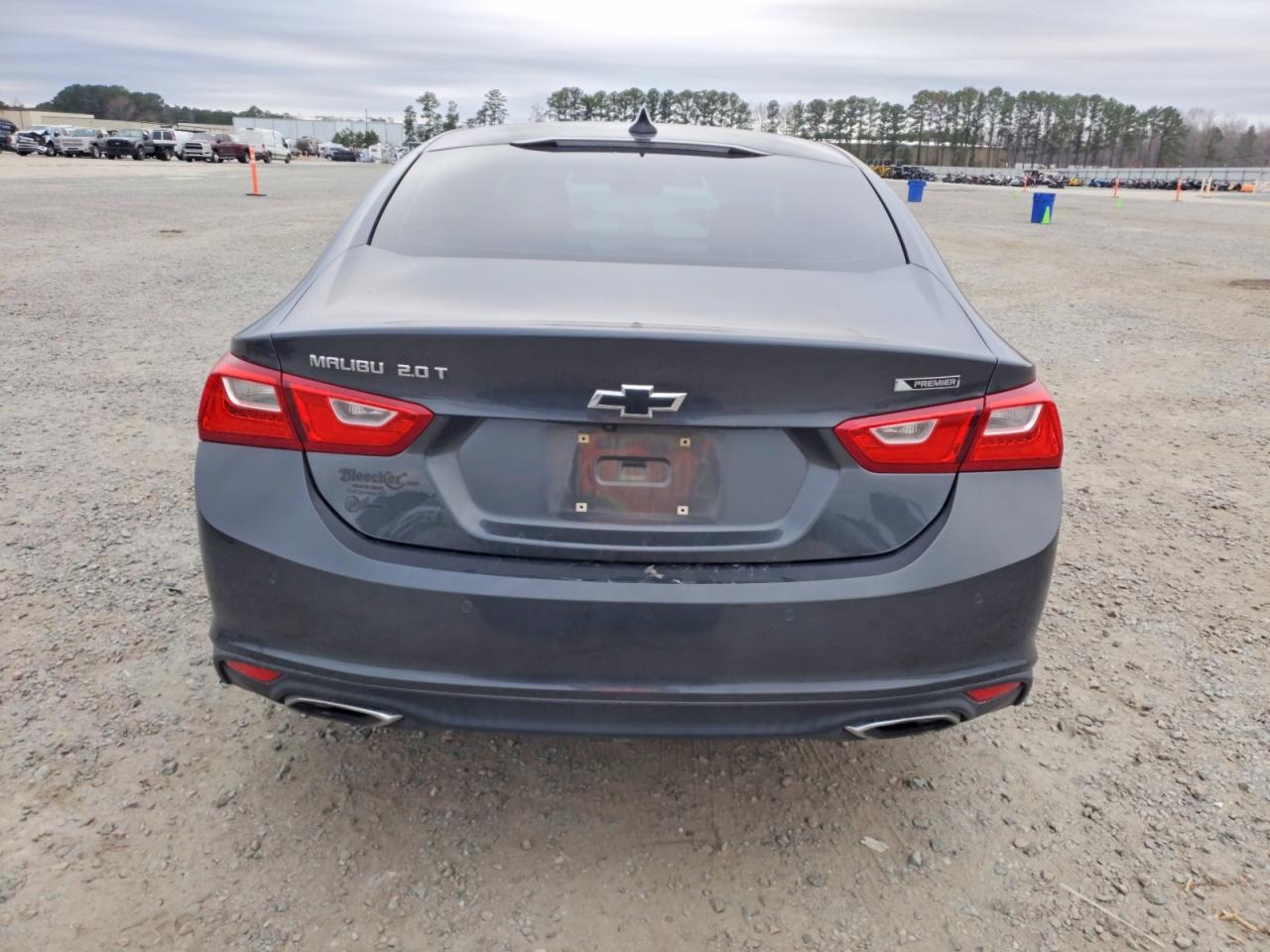 2017 CHEVROLET MALIBU PREMIER photo 6