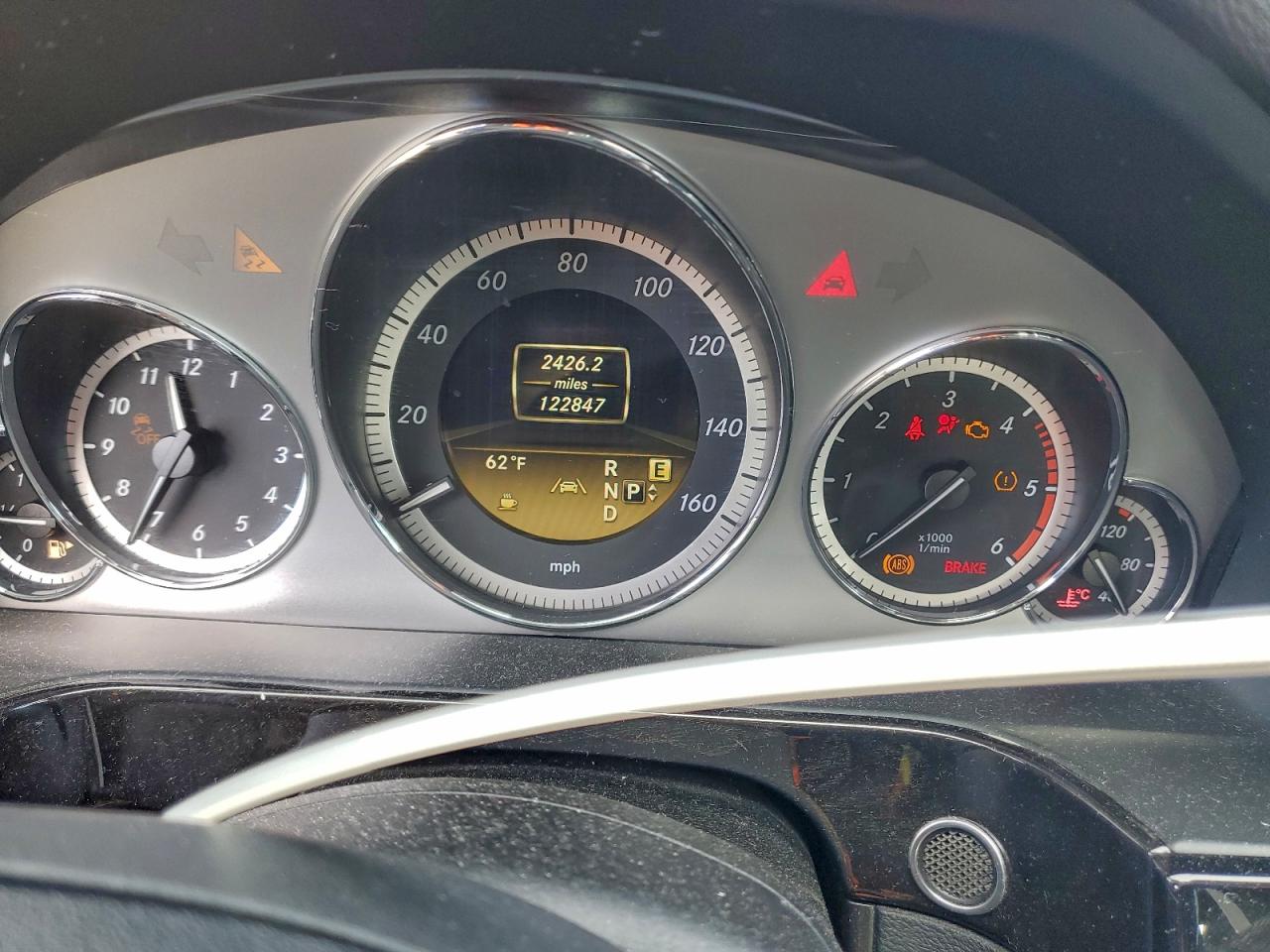 2012 MERCEDES-BENZ E 350 BLUETEC photo 9