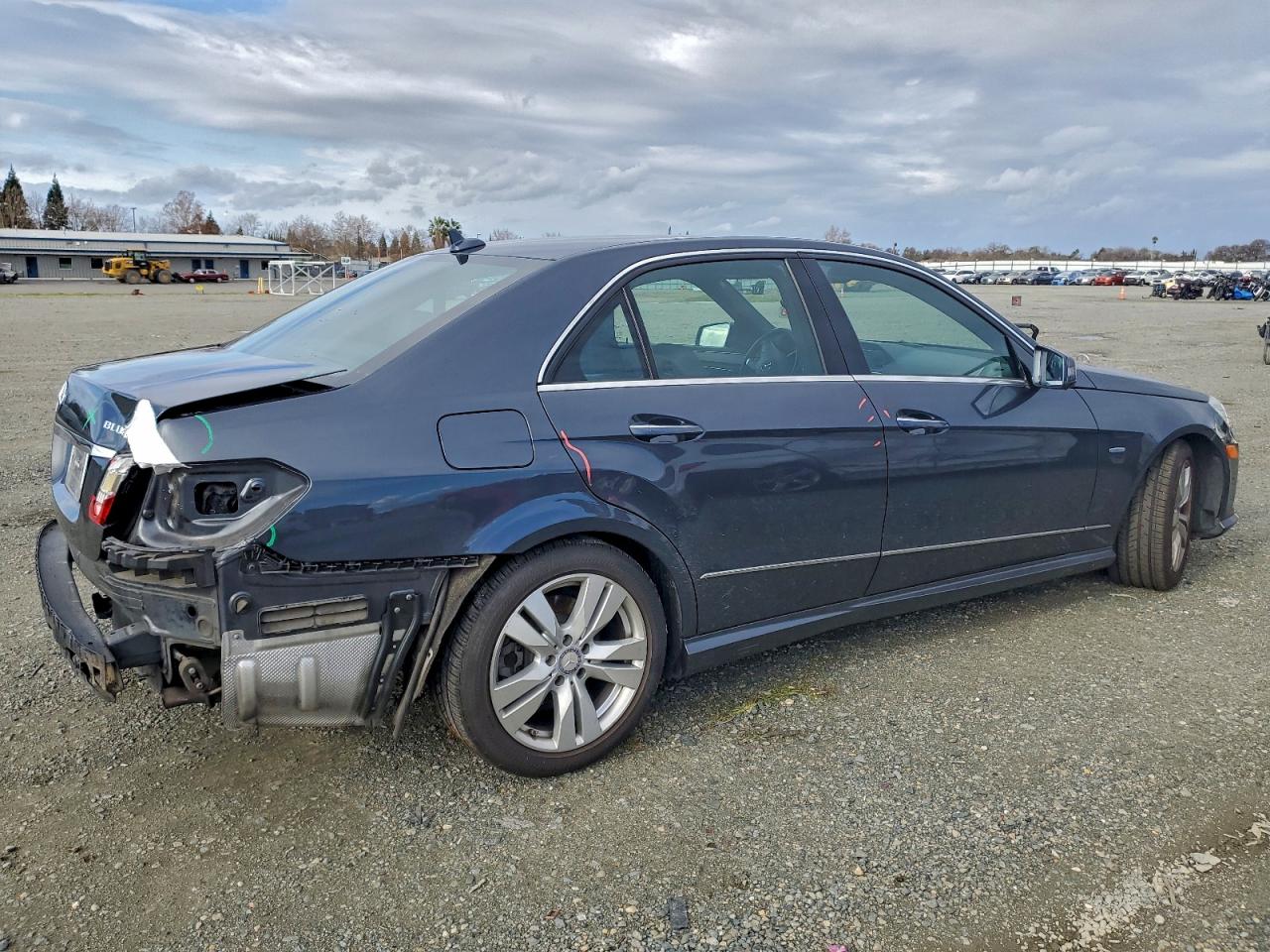 2012 MERCEDES-BENZ E 350 BLUETEC photo 3