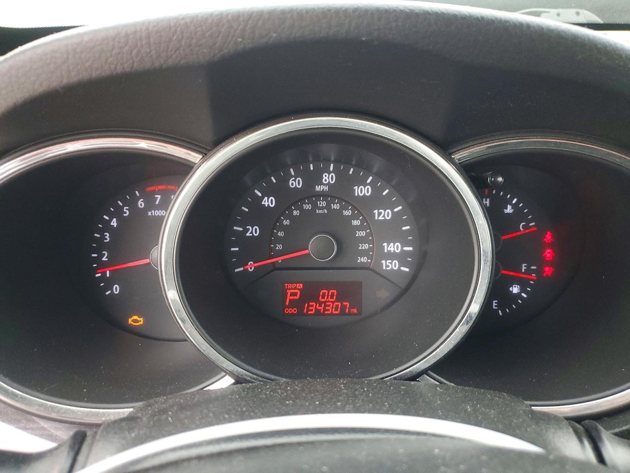 2013 KIA SORENTO LX photo 9