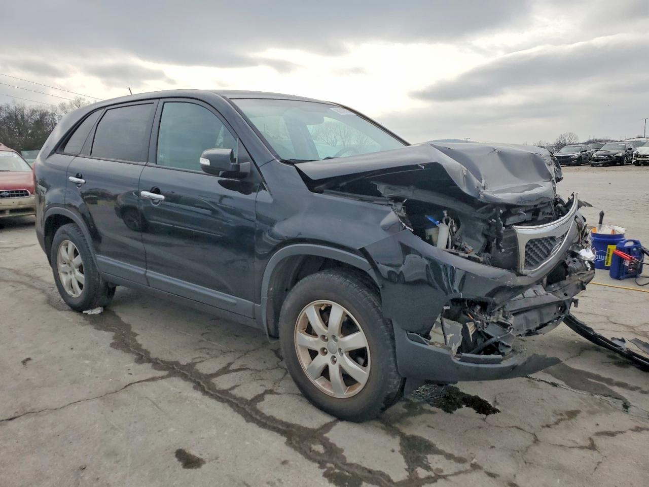 2013 KIA SORENTO LX photo 4