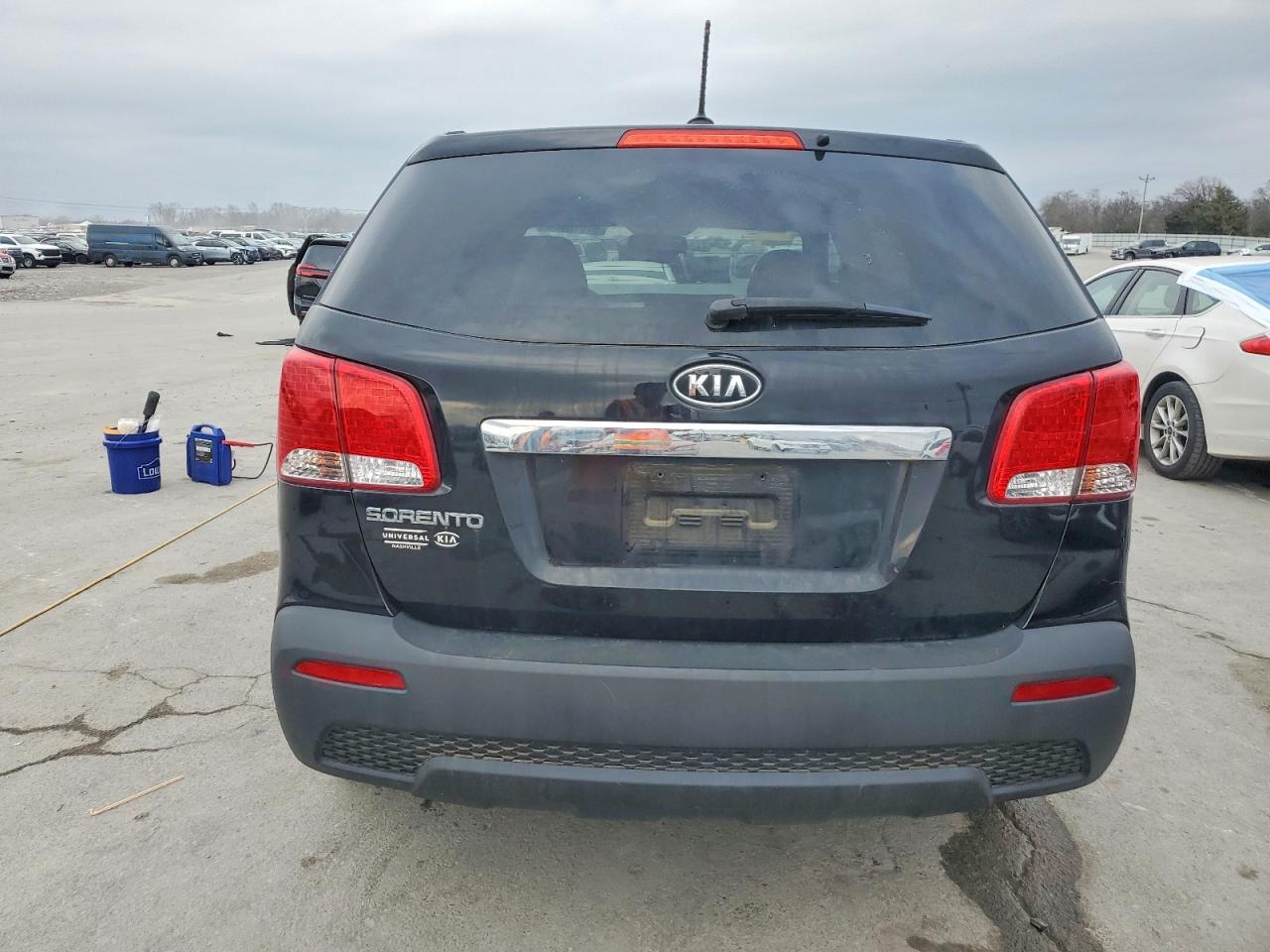 2013 KIA SORENTO LX photo 6