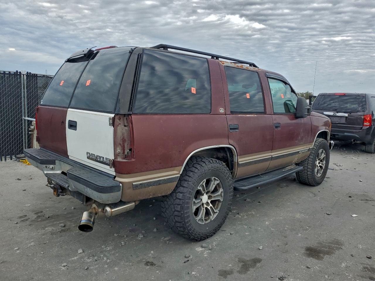 1998 CHEVROLET TAHOE K1500 photo 3