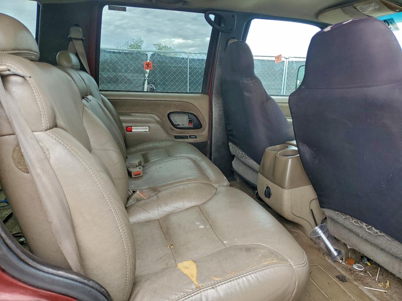 1998 CHEVROLET TAHOE K1500 photo 11