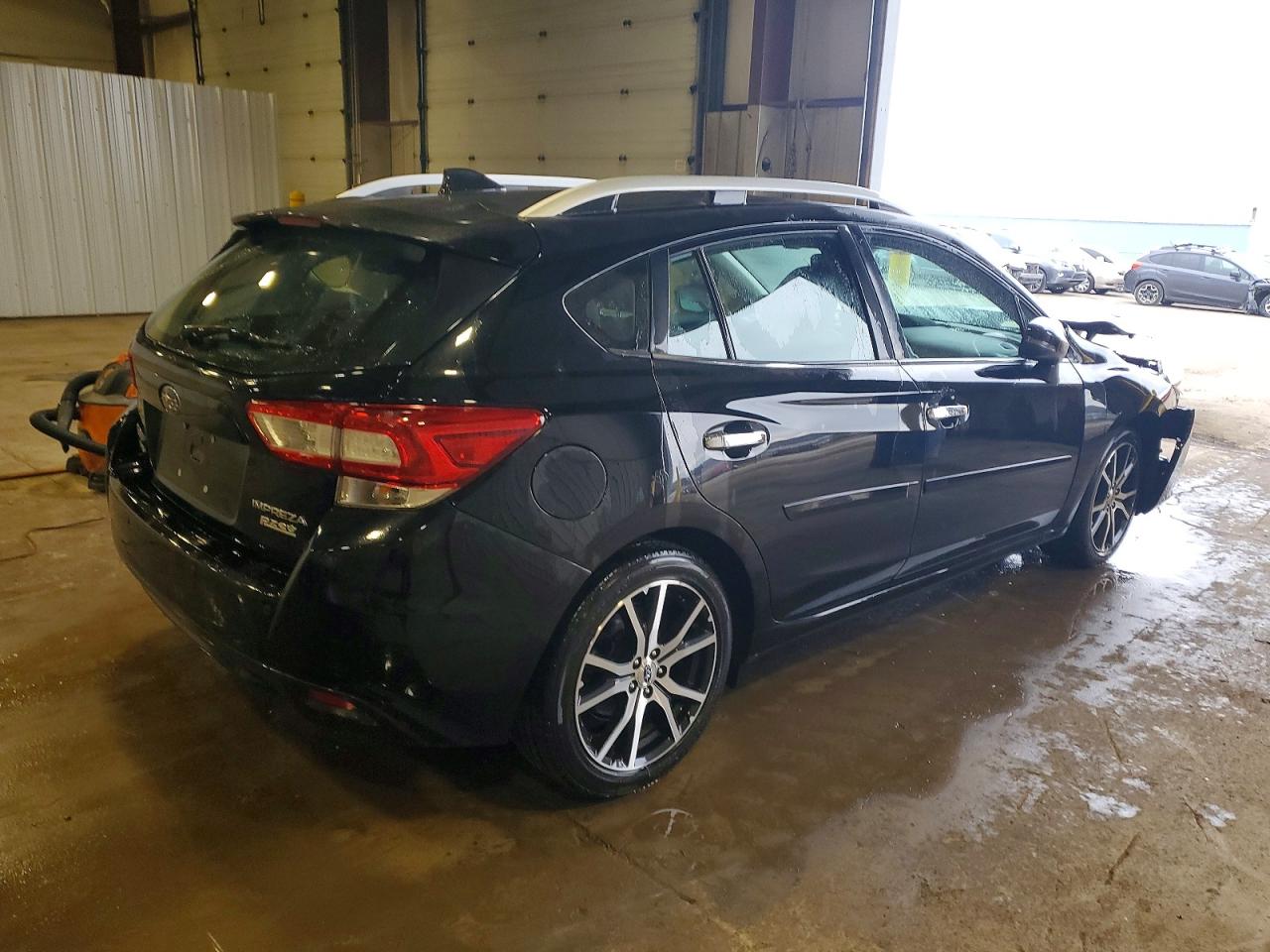 2017 SUBARU IMPREZA LIMITED photo 3