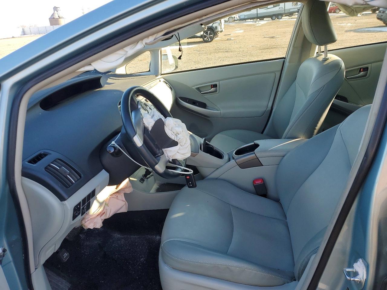2013 TOYOTA PRIUS photo 7