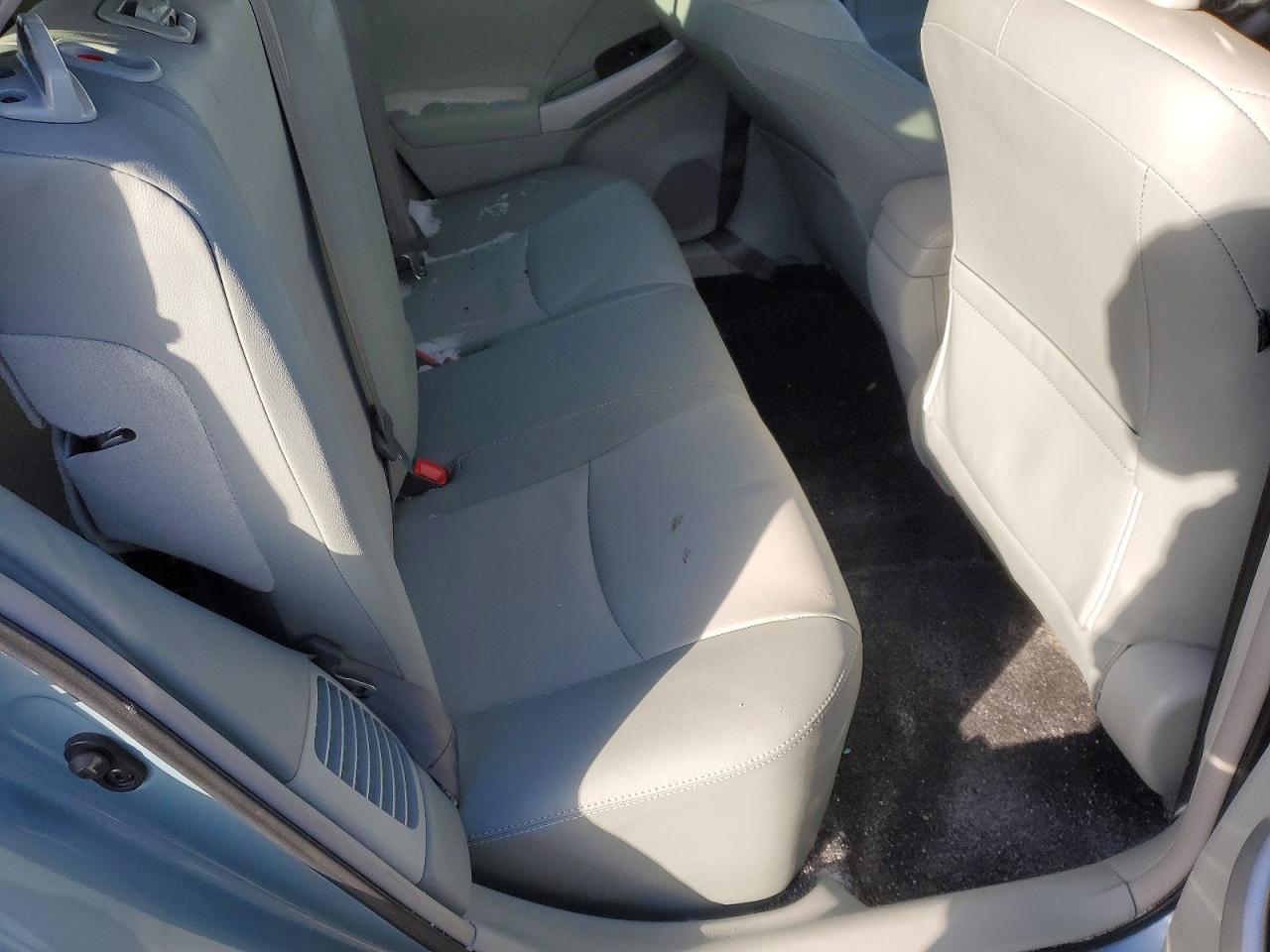 2013 TOYOTA PRIUS photo 10