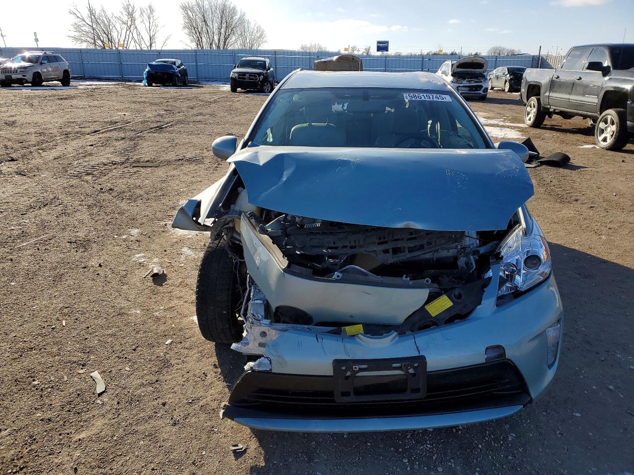 2013 TOYOTA PRIUS photo 5