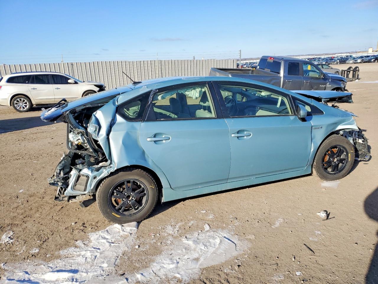 2013 TOYOTA PRIUS photo 3