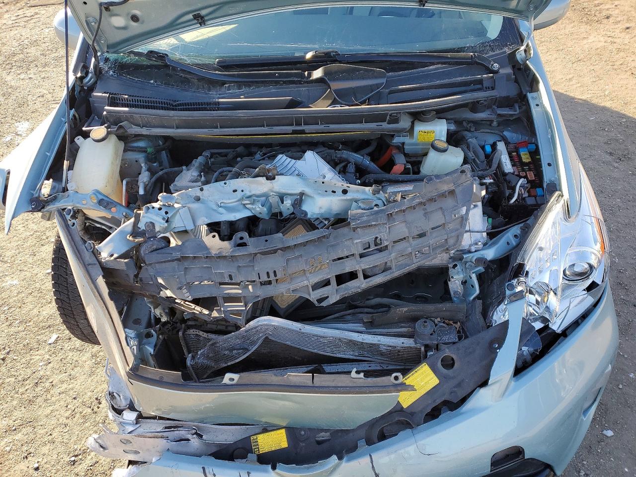 2013 TOYOTA PRIUS photo 11