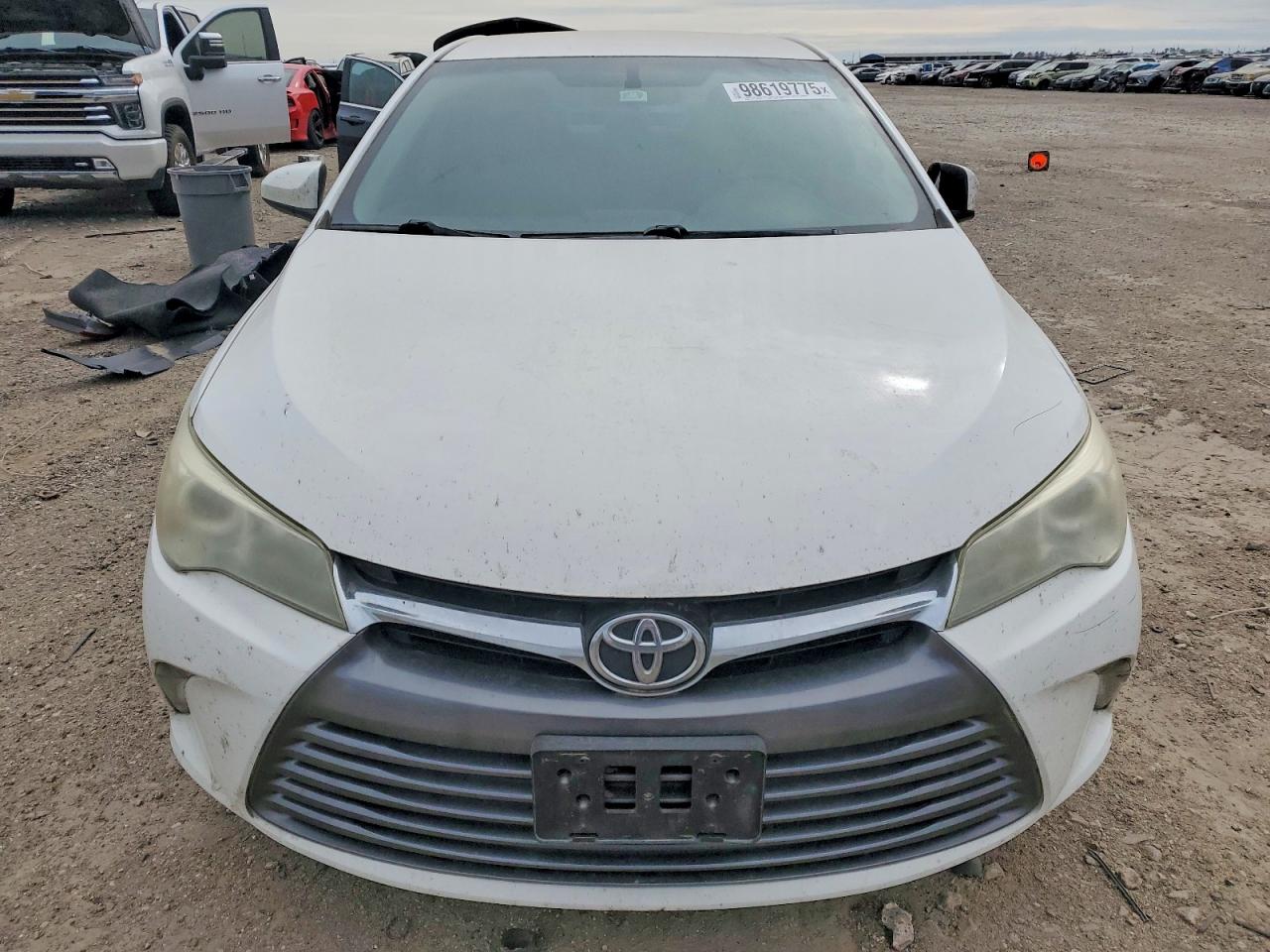 2016 TOYOTA CAMRY LE photo 5