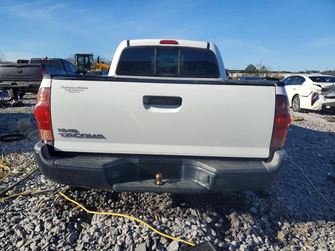 2013 TOYOTA TACOMA photo 6