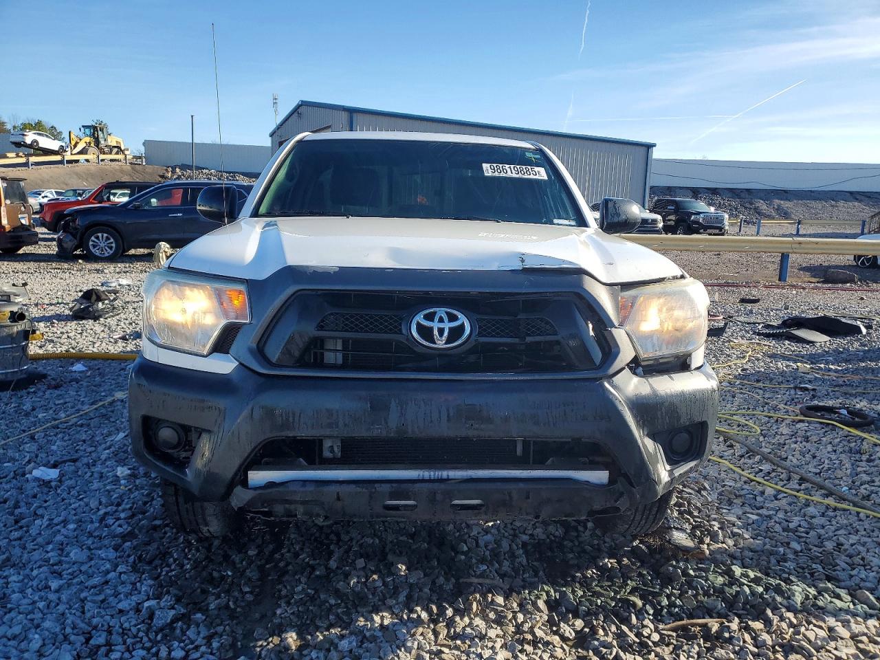 2013 TOYOTA TACOMA photo 5