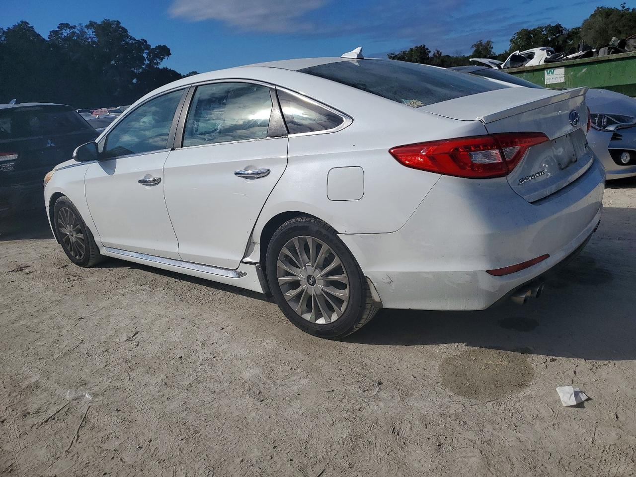 2015 HYUNDAI SONATA SPORT photo 2