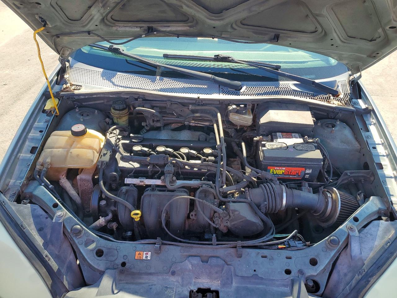 2005 FORD FOCUS ZX4 photo 11