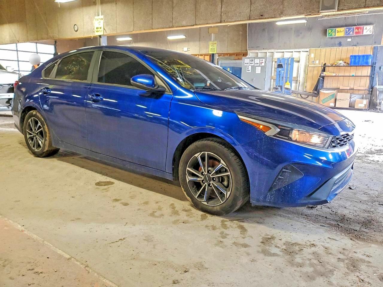 2023 KIA FORTE LXS photo 7