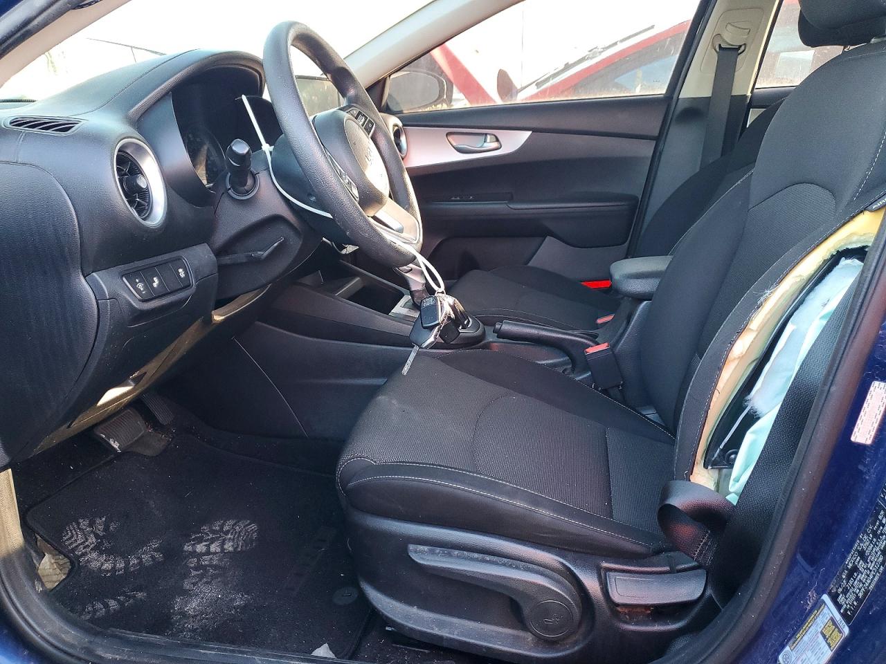 2023 KIA FORTE LXS photo 13