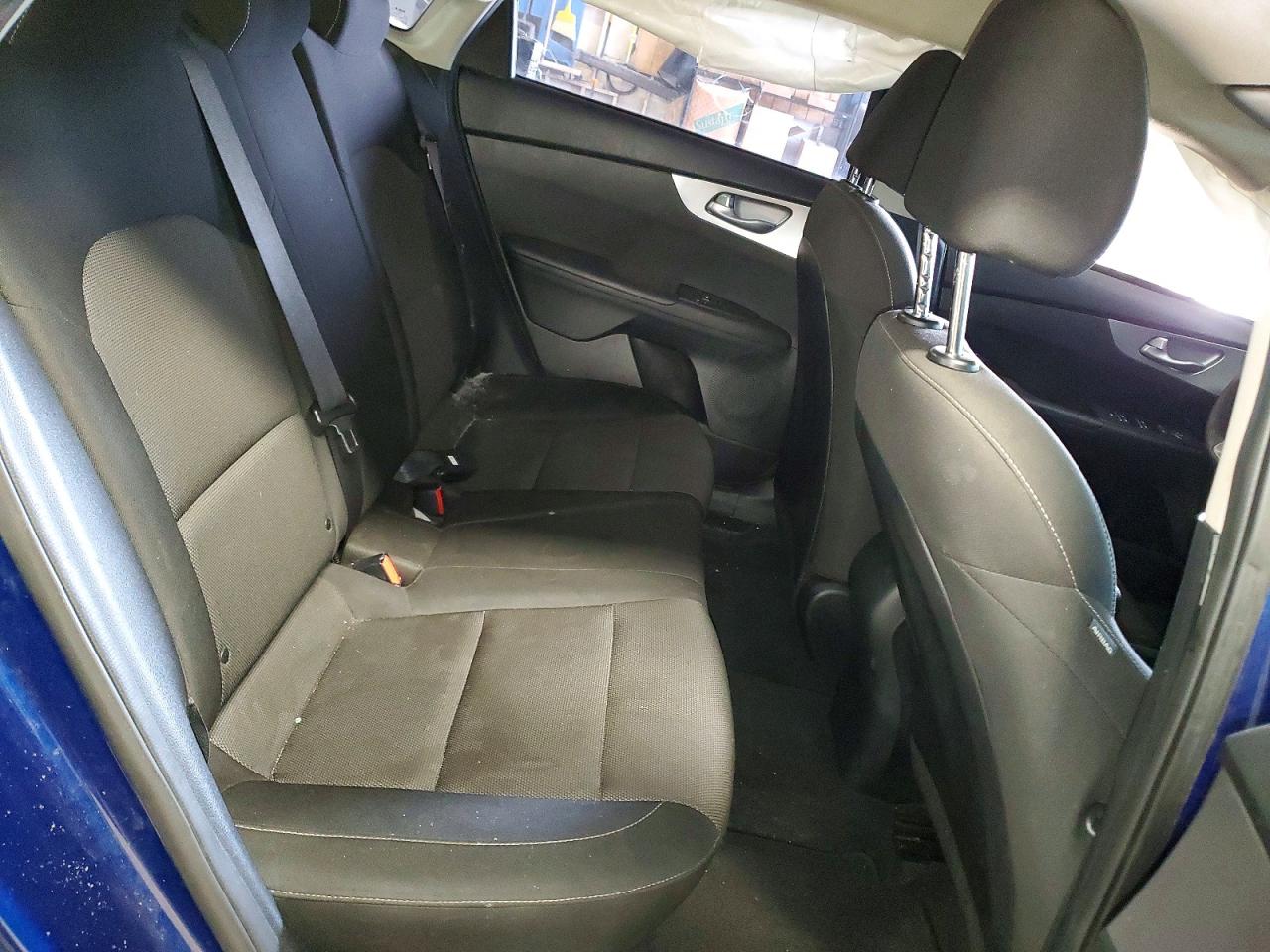 2023 KIA FORTE LXS photo 19