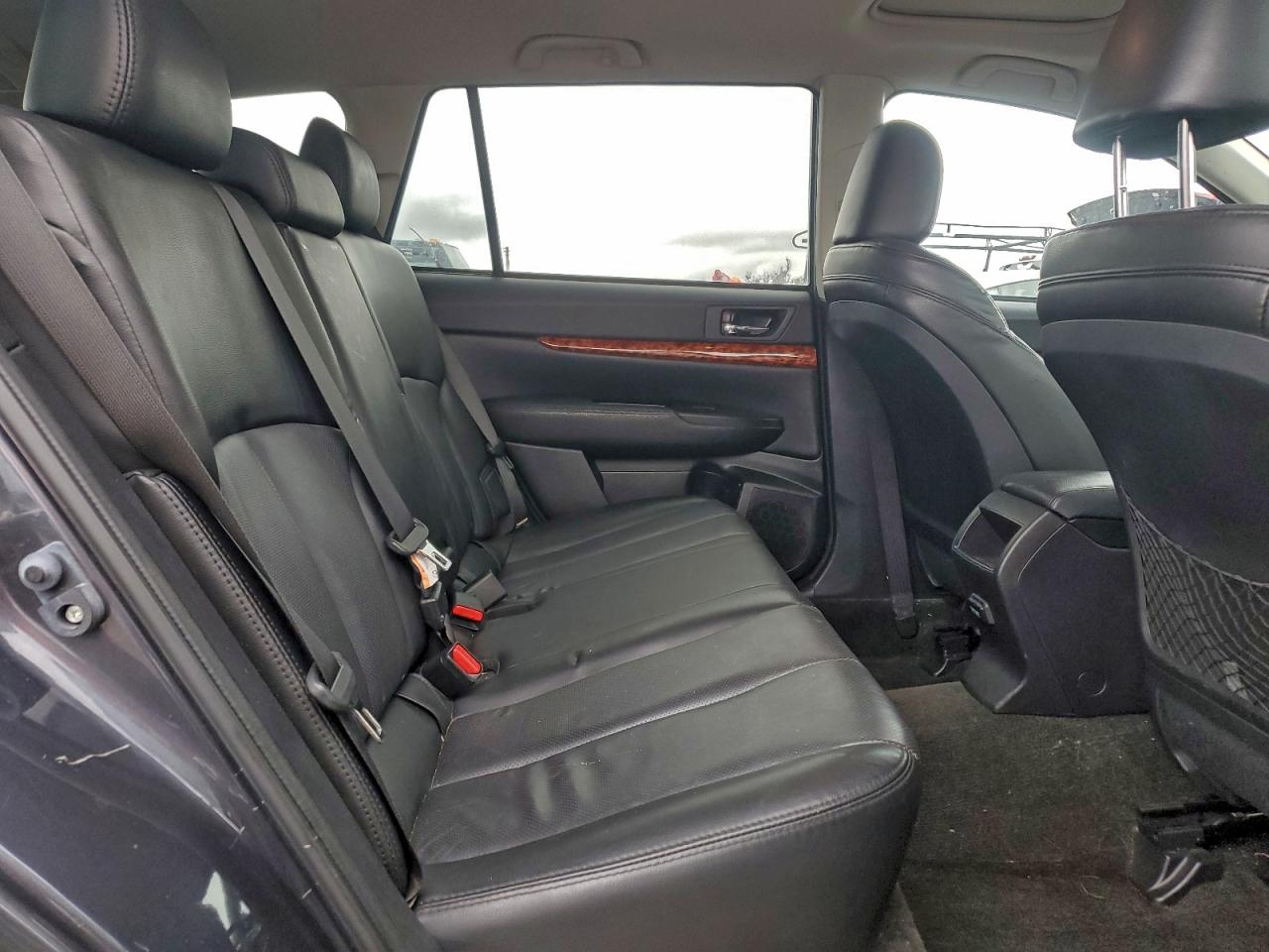 2012 SUBARU OUTBACK 3.6R LIMITED photo 11