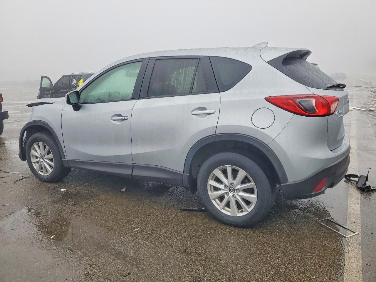 2016 MAZDA CX-5 TOURING photo 2