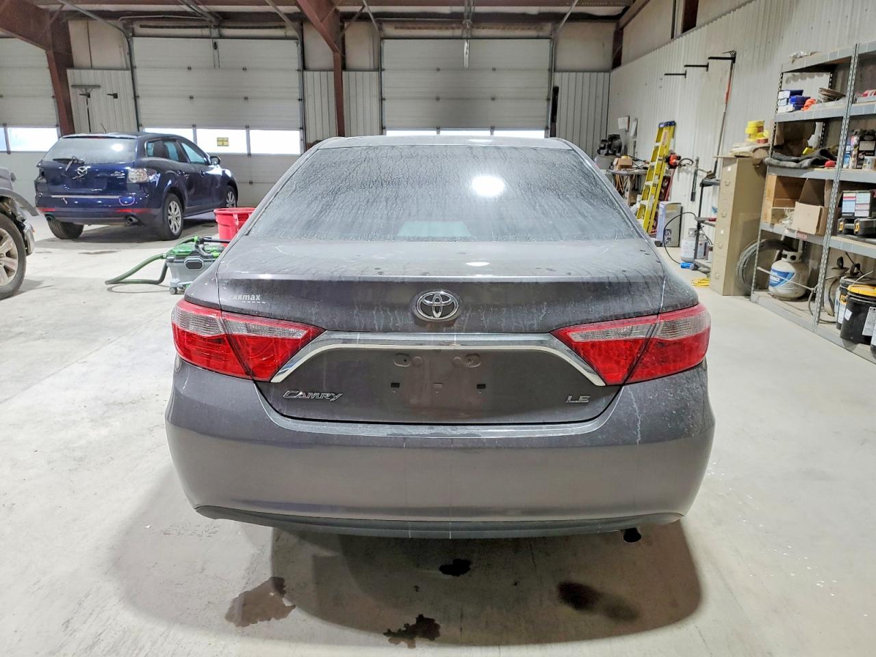 2015 TOYOTA CAMRY LE photo 6