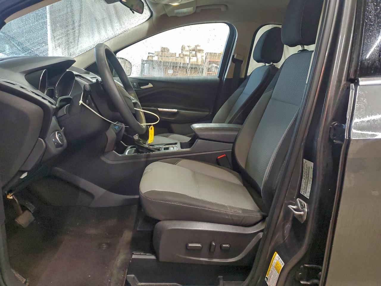 2017 FORD ESCAPE SE photo 7