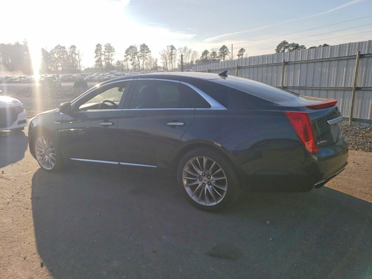 2013 CADILLAC XTS PLATINUM photo 2