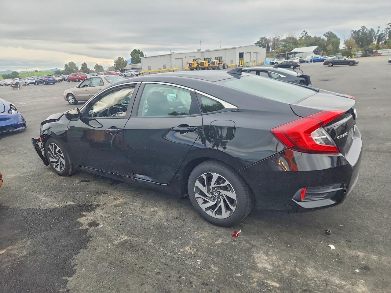 2017 HONDA CIVIC EX photo 2