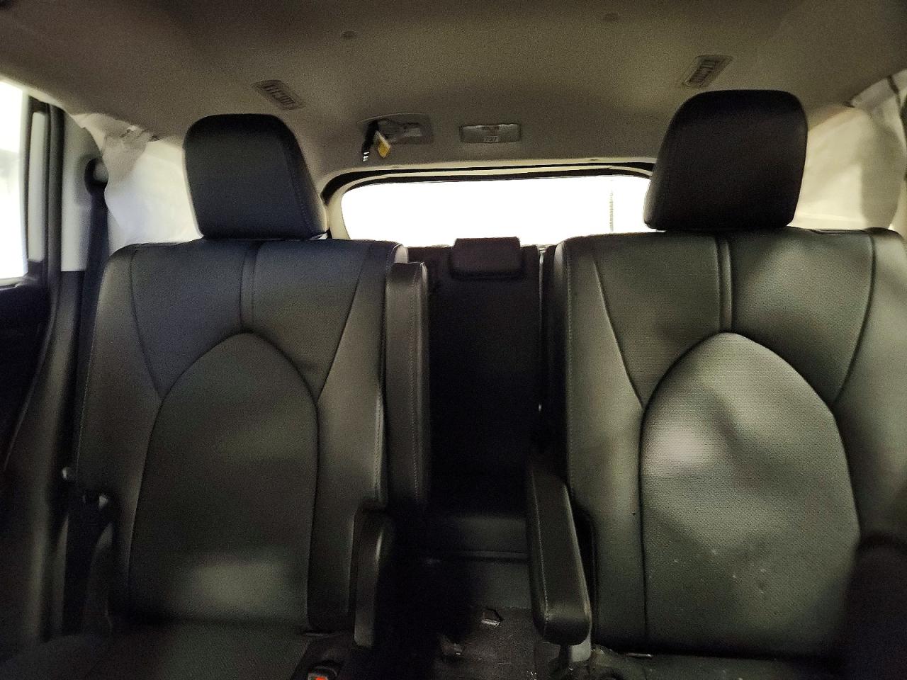 2024 TOYOTA HIGHLANDER LE photo 10