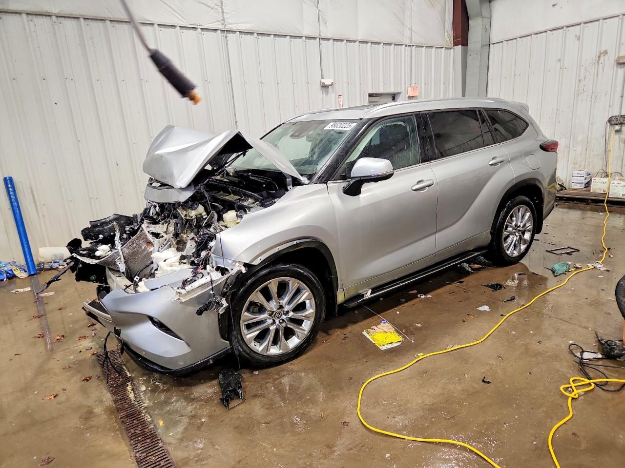 2024 TOYOTA HIGHLANDER