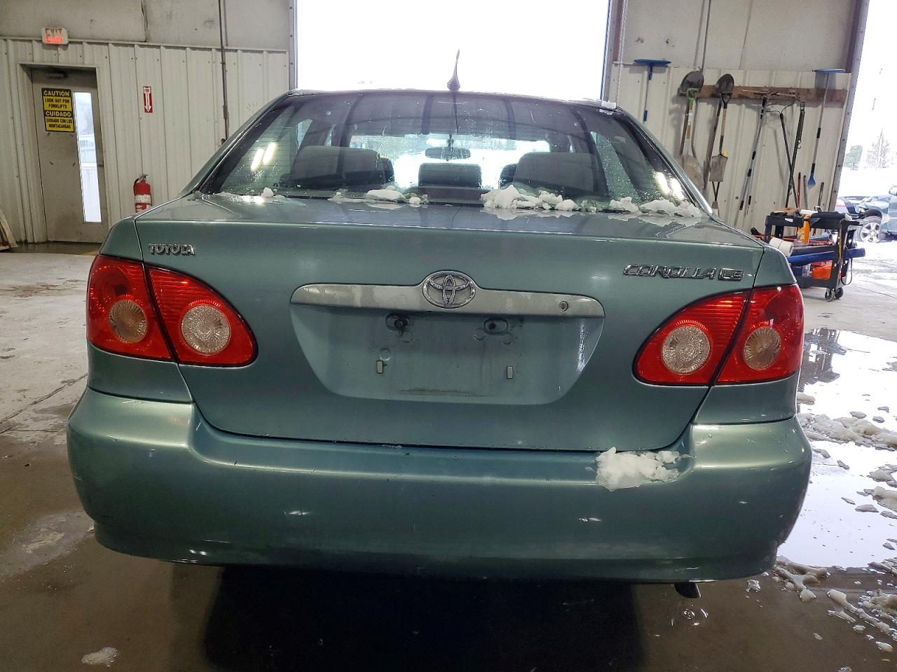 2005 TOYOTA COROLLA CE photo 6