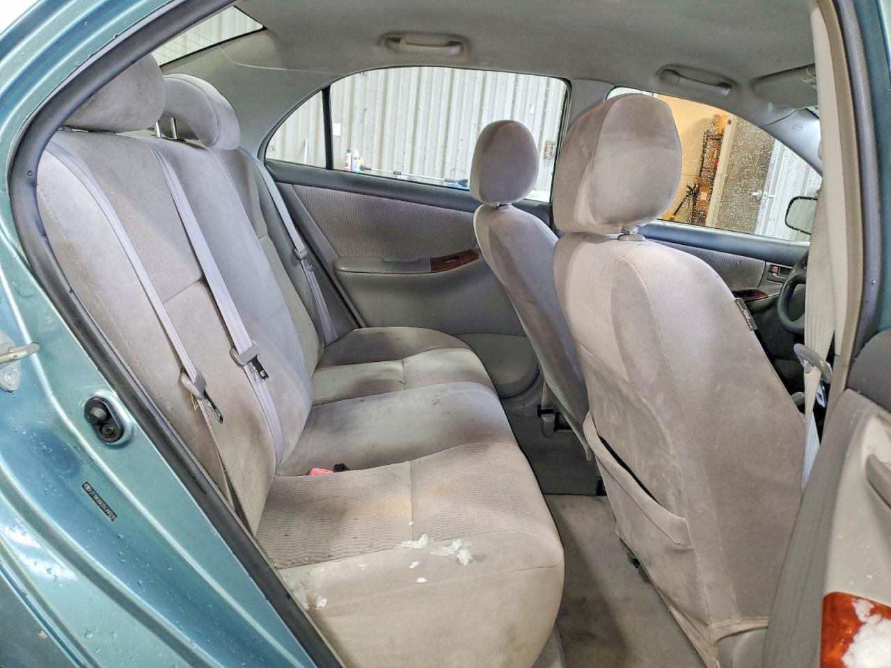 2005 TOYOTA COROLLA CE photo 10