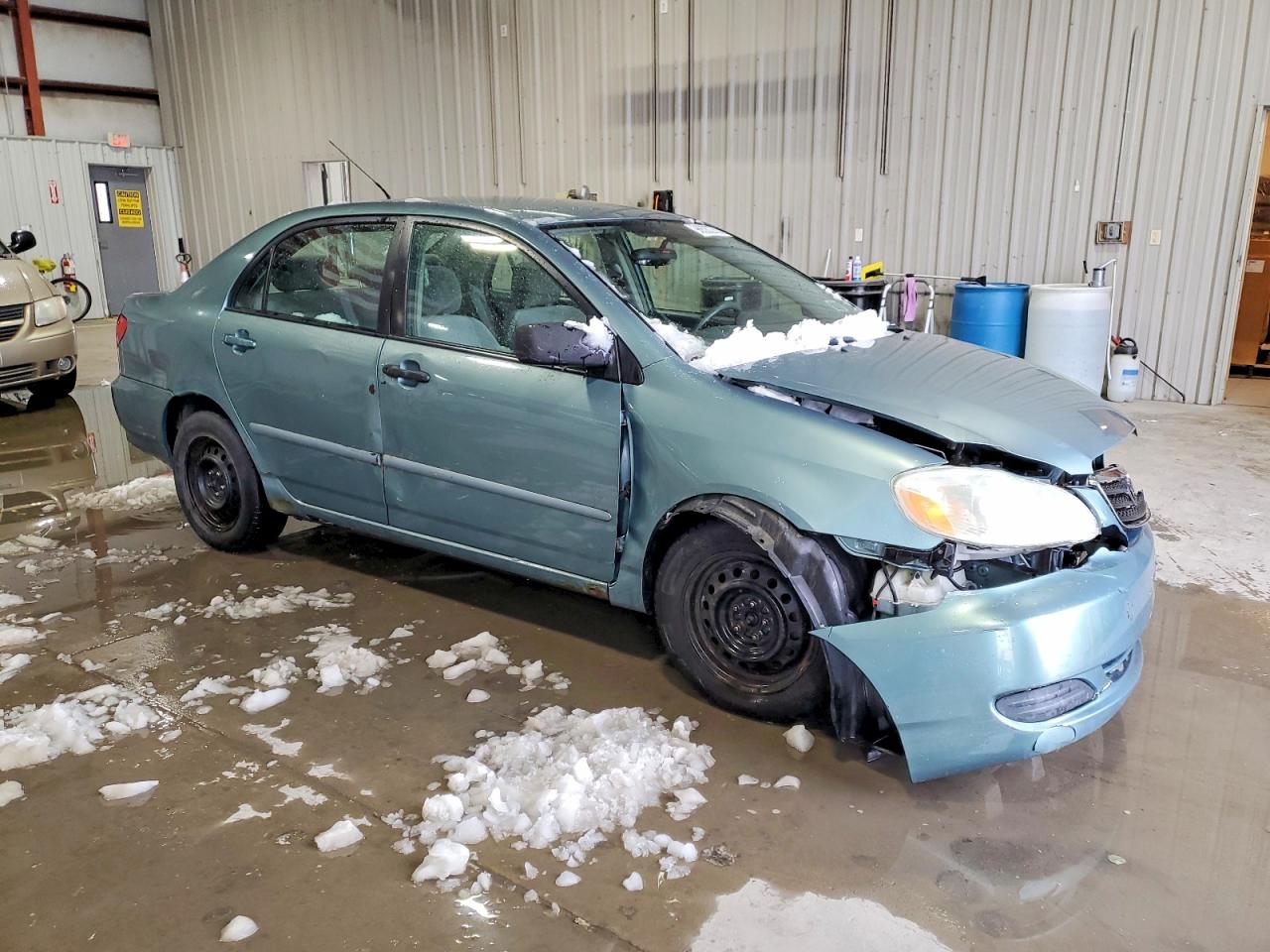 2005 TOYOTA COROLLA CE photo 4