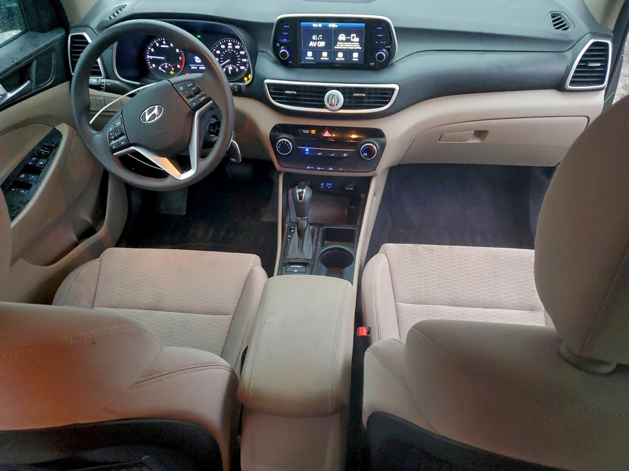 2019 HYUNDAI TUCSON SE photo 8
