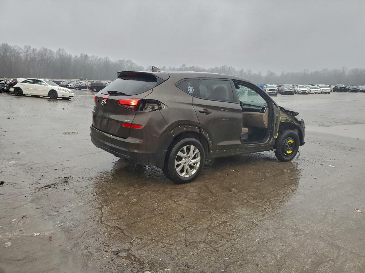 2019 HYUNDAI TUCSON SE photo 3