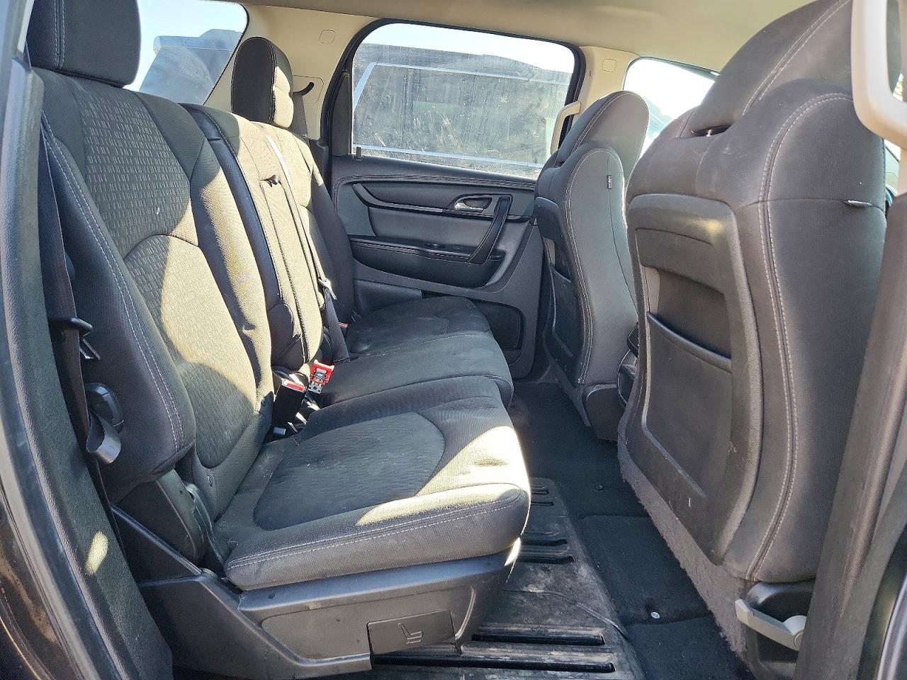 2015 GMC ACADIA SLE photo 11