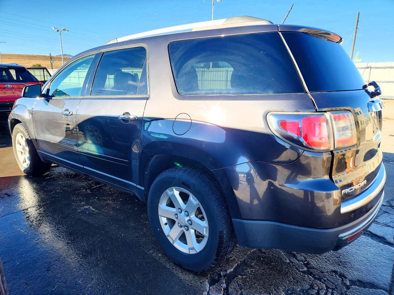 2015 GMC ACADIA SLE photo 2