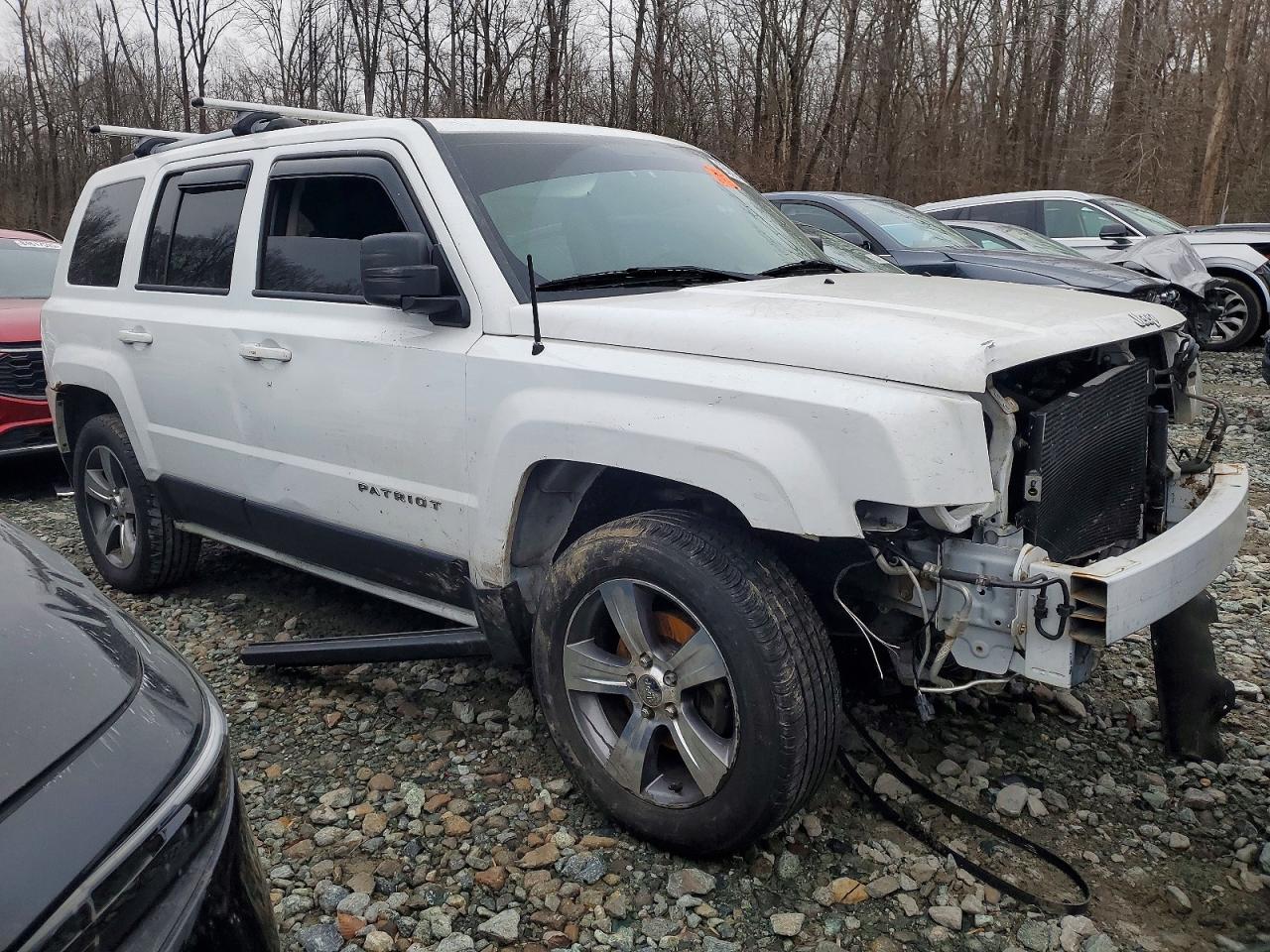 2017 JEEP PATRIOT LATITUDE photo 4