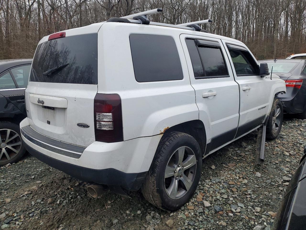 2017 JEEP PATRIOT LATITUDE photo 3