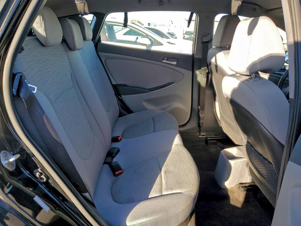 2017 HYUNDAI ACCENT SE photo 10