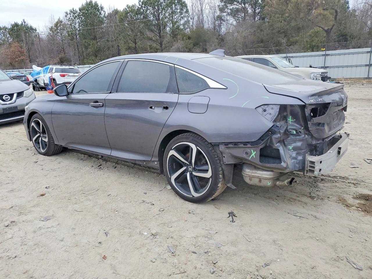 2018 HONDA ACCORD SPORT photo 2